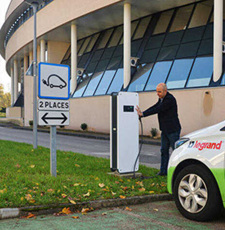 Formation Legrand : Infrastructures de recharge pour véhicules électriques (IRVE)-Niveau 2 - PR0903