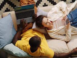 Faire des économies d’énergie simplement avec les solutions connectées Legrand