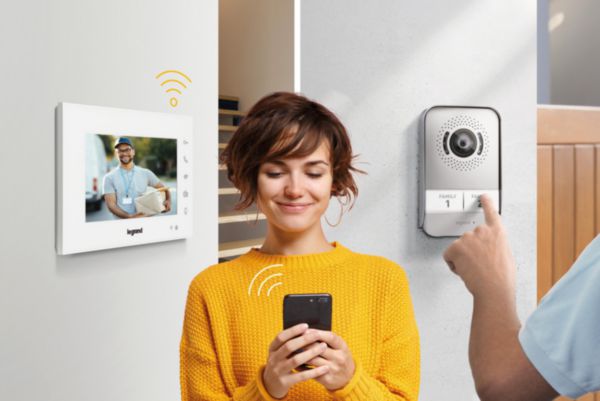 Visiophone Easy Kit WiFi with Netatmo connecté avec écran 7pouces blanc et platine de rue