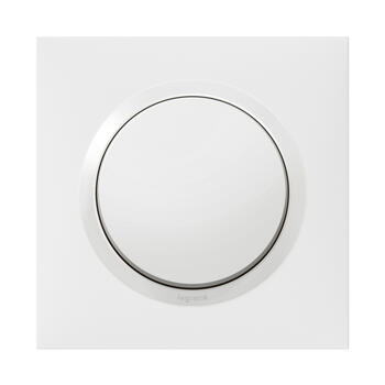 Interrupteur ou va-et-vient dooxie 10AX 250V~ livré avec plaque carrée blanche