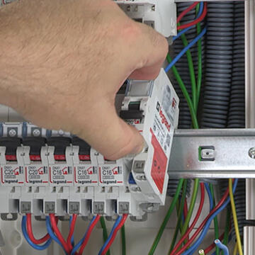 Comment ajouter un circuit lave-vaisselle dans mon tableau électrique ? -  particulier