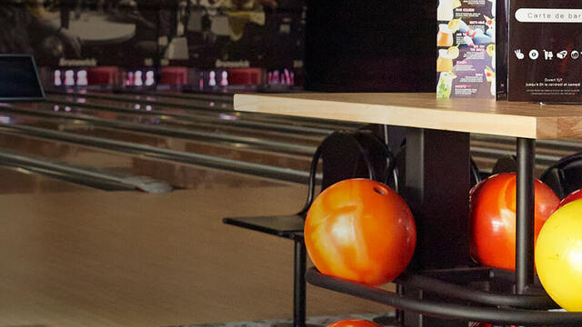 /sites/default/files/styles/640x360/public/bowling angouleme interieur 960x960 0