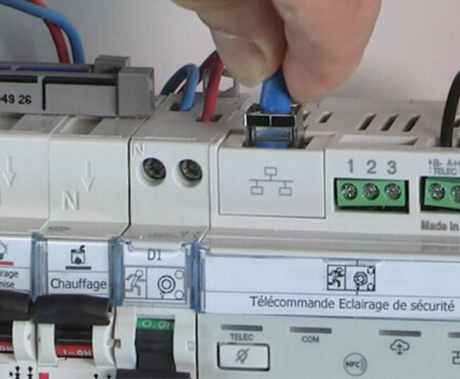 05 raccordement telecommande reseau local rj45 700x350